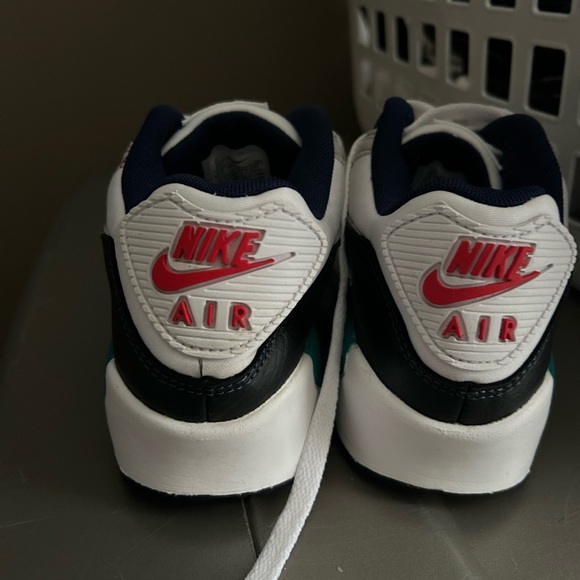 Griffey Swingman sneakers size 6Y or 7.5 women’s. - Picture 4 of 5